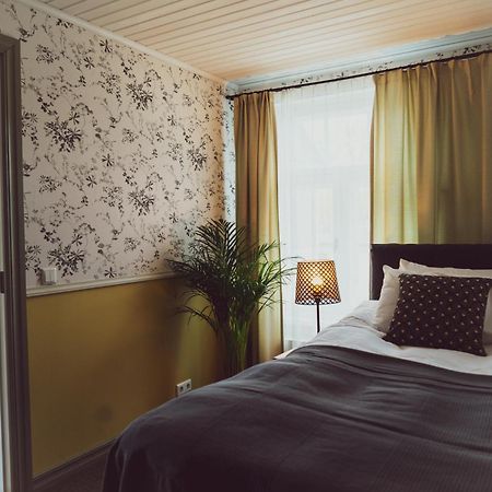 Vanalinna Boutique Hotel Kuressaare Bagian luar foto