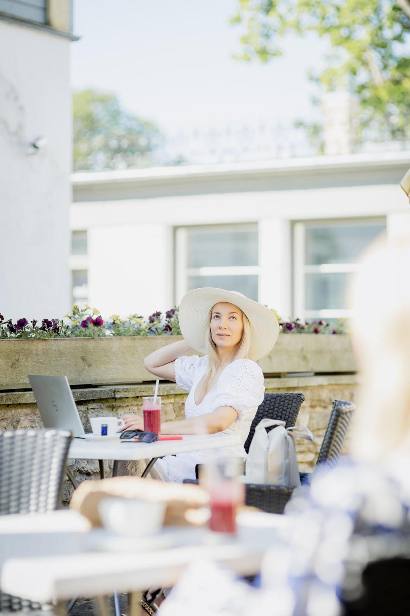 Vanalinna Boutique Hotel Kuressaare Bagian luar foto