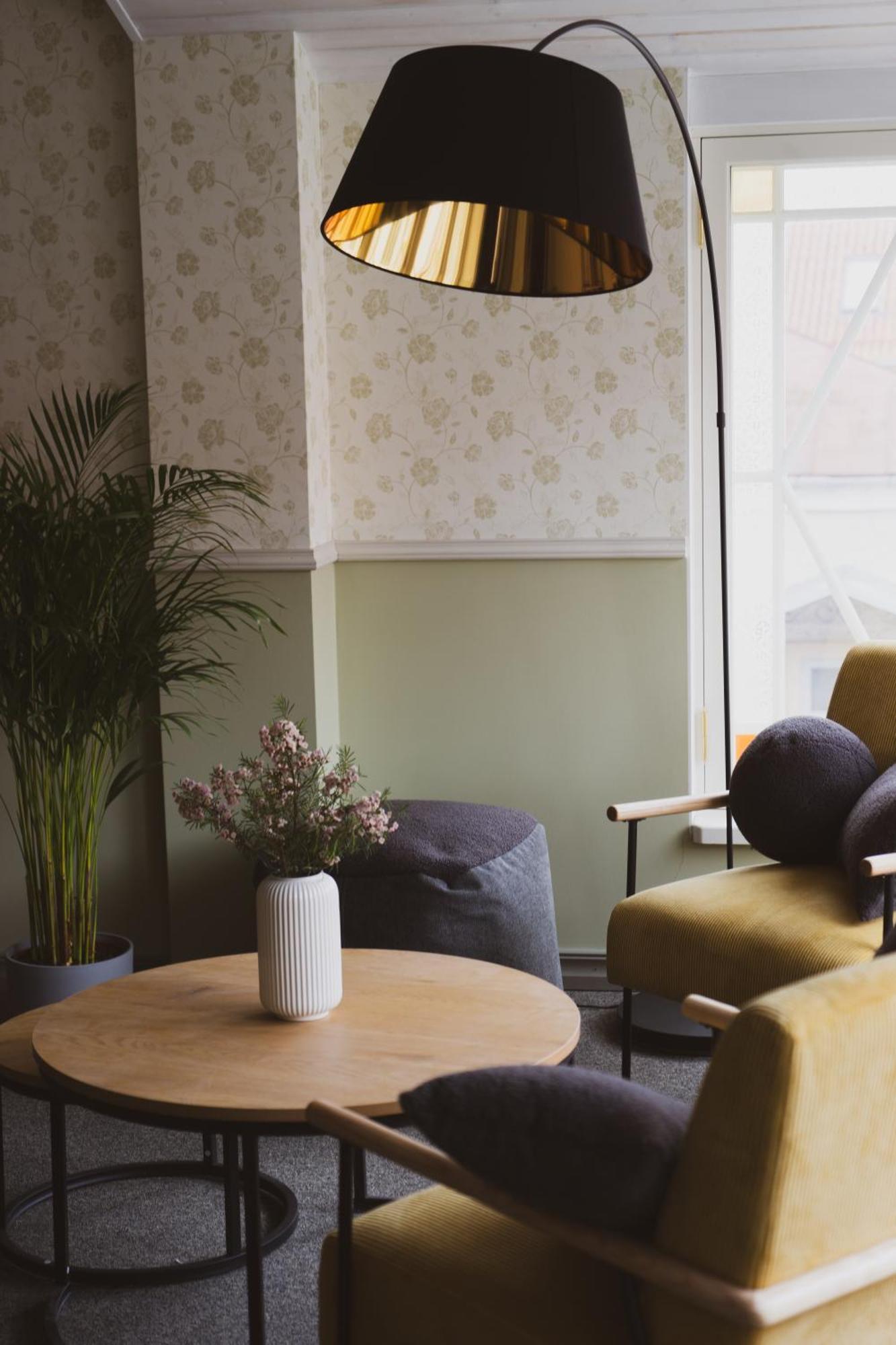 Vanalinna Boutique Hotel Kuressaare Bagian luar foto
