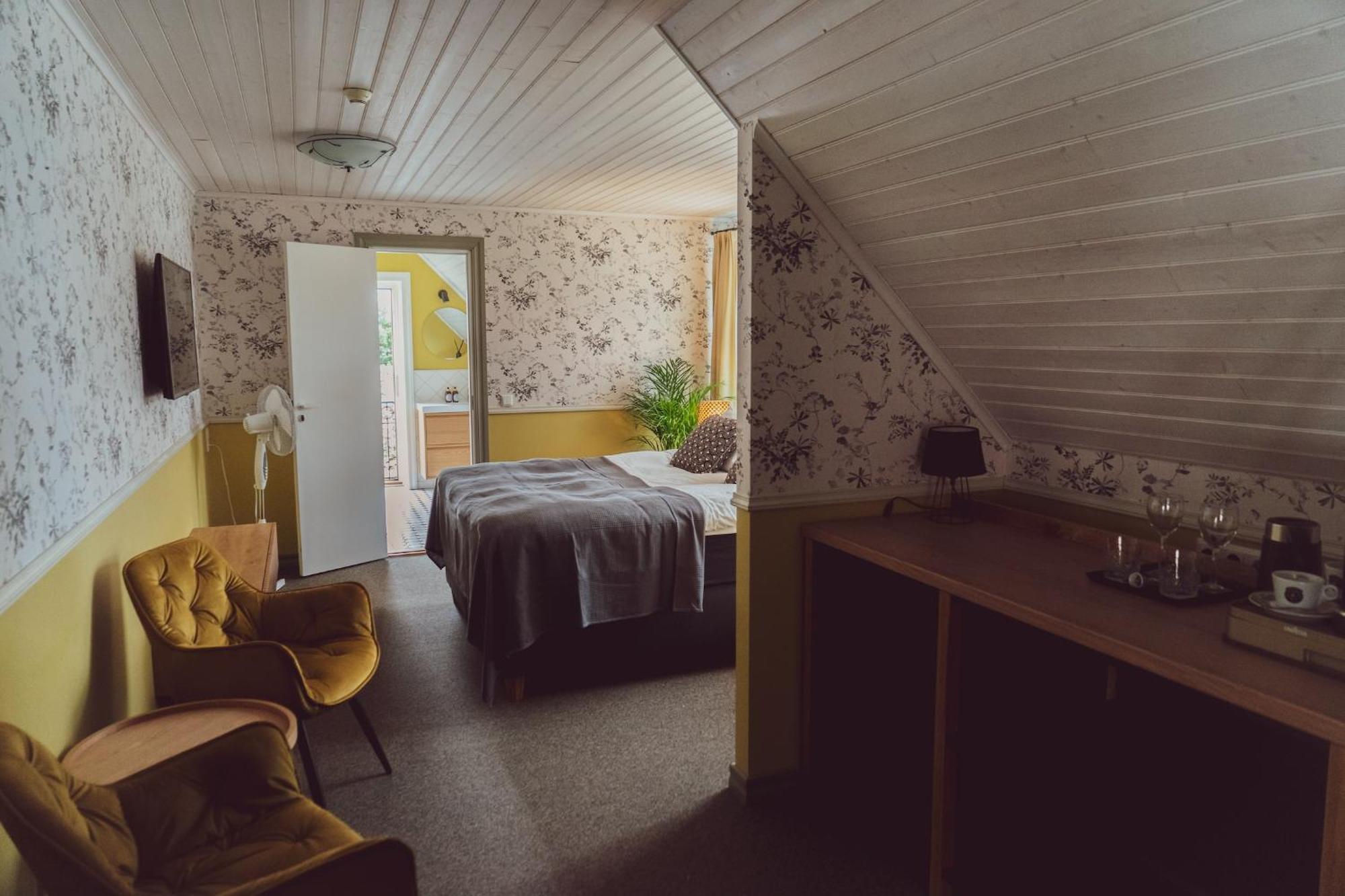 Vanalinna Boutique Hotel Kuressaare Bagian luar foto
