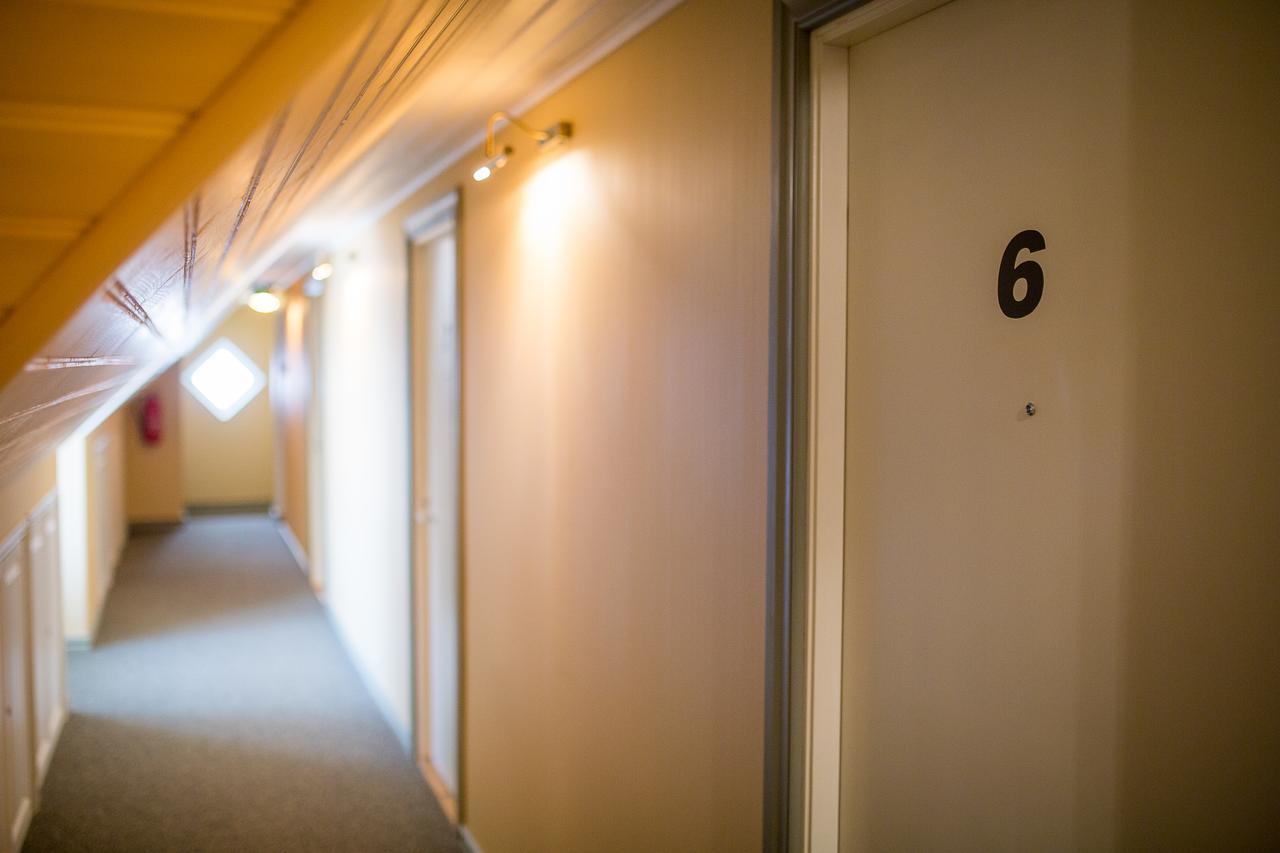 Vanalinna Boutique Hotel Kuressaare Bagian luar foto